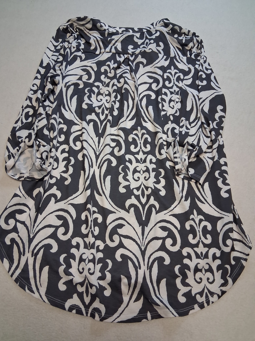 Dark Grey & White Patterned V-Neck Tunic Top - 3/4 Sleeve - Picture 6 of 6